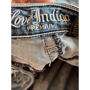 Love Indigo Premium Womens Bootcut Jeans Embroidered Fleur De Lis Medium Wash thumbnail 8
