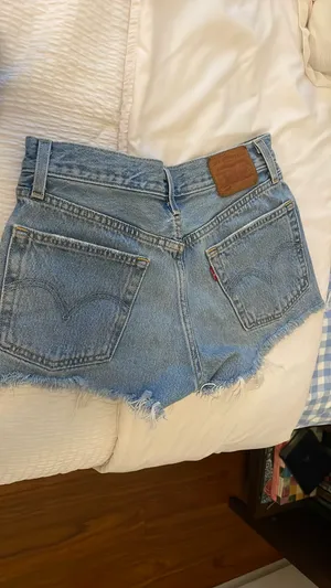 Levi’s 501 Shorts thumbnail 2
