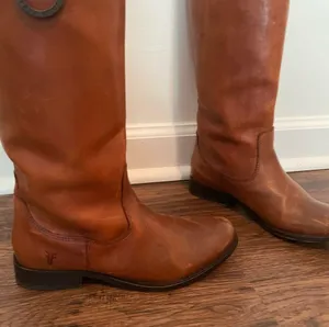 Frye Melissa Logo Leather Riding Boots Cognac Brown Sz 6.5 thumbnail 6