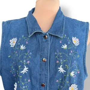 Vintage 90s Embroidered Daisy Floral‎ Sleeveless Medium Wash Chambray Denim XL thumbnail 2