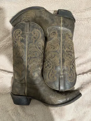 Bright Light Ariat boots  thumbnail 2