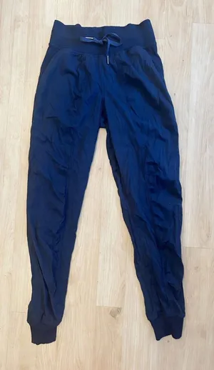 Lululemon Dance Studio Women's Navy Joggers Sz 2 Athleisure thumbnail 1
