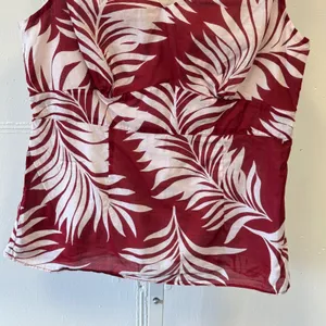 Ann Taylor Red White Palm Leaf Tropical V-Neck Cotton Sleeveless Top Size 8 thumbnail 4
