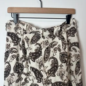 Mystree Linen Blend Wide Leg Paisley Ankle Capri Pants thumbnail 7