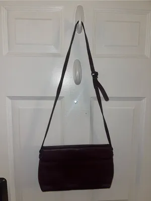 Leather Crossbody Shoulder Bag in Dark Brown thumbnail 2