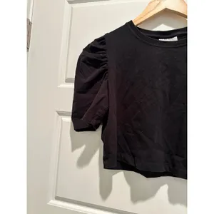 Alice McCall Rosemary Crop Tee Black Puff Sleeve‎ Short Sleeve Top Medium thumbnail 5