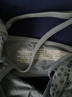 Victoria’s Secret bralette thumbnail 2