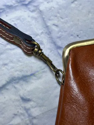 Patricia Nash Savena Kiss-Lock Leather Wristlet Suede Interior Detachable Strap thumbnail 6