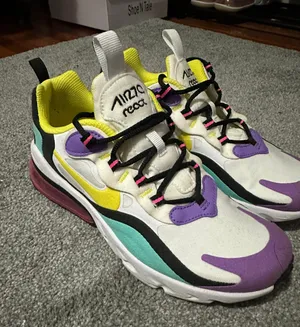 Nike Air Max 270 React thumbnail 1