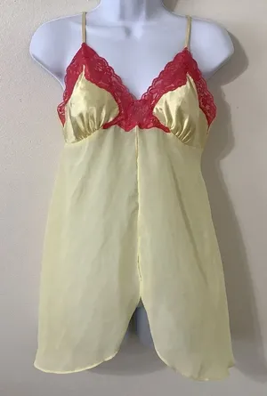 Secret Treasures Y2K Babydoll Slip Small Yellow 2000s Coquette Feminine‎ Romantic Dainty Lace thumbnail 1