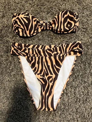 Nasty Gal bikini thumbnail 1