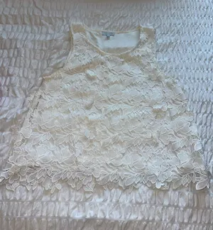 Floral Lace Sleeveless Blouse thumbnail 1