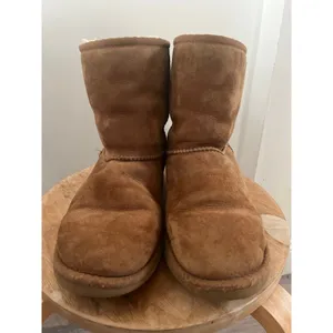 UGG Australia Sz 5 fur lined boots - ankle height thumbnail 2