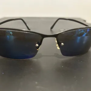 Stylish Black and Blue Sunglasses thumbnail 10