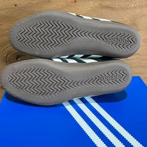 Adidas Women's Black and Navy Trainers thumbnail 7