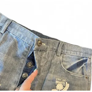 POL NWT $98 Denim Cut Off Shorts Distressed Floral Lace Appliqué Accents thumbnail 8