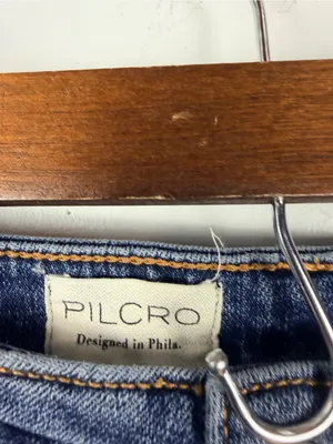 Anthropologie Kenna Mid-Rise Heritage Barrel Jeans by Pilcro: Patchwork Edition camo 29 thumbnail 4
