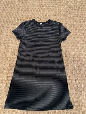 Lululemon Striped Black & White Dress  thumbnail 3