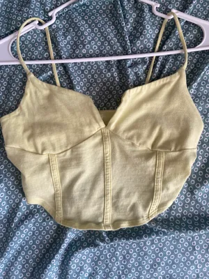 Crop Top thumbnail 1