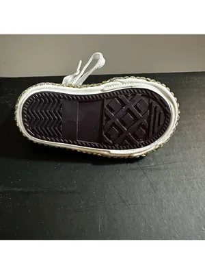 Rhinestone Purple Sneaker Keychain thumbnail 4
