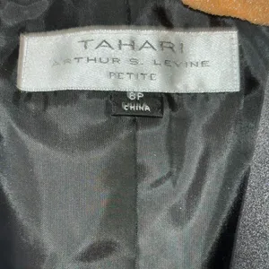 Tahari - Arthur S.Levine matching suit set thumbnail 4