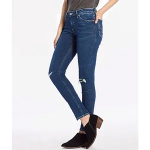 Lucky Brand Lolita Robinson Side-Slit Low Rise Skinny Jeans thumbnail 3