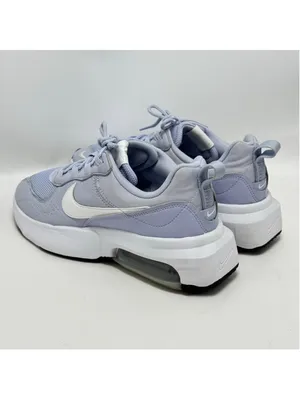 Nike Women's Air Max Verona Ghost Metallic colorway Sneakers CU7904-001 Size 11 thumbnail 4