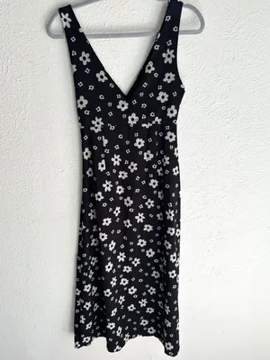 Princess Polly Black & White Daisy Floral Midi Dress Size US 0 thumbnail 5