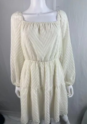 Beautiful Women’s Dress Size L thumbnail 1