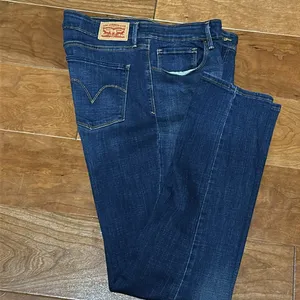 Levi’s Women blue five pocket jeans thumbnail 2