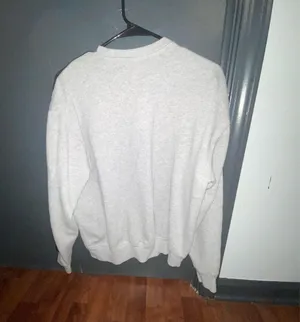 Victoria's Secret PINK sweatshirt thumbnail 3