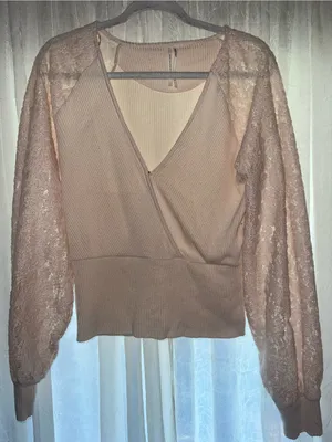Anthropologie Lace Sleeve Faux Wrap Top Womens M Ivory Rib Knit V-Neck Coquette thumbnail 2