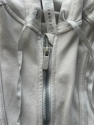 Lululemon Grey Zip-Up Jacket thumbnail 2