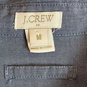 J. CREW Shirt Women's Medium Blue Chambray Cotton Button Up Collared Long Sleeve thumbnail 4