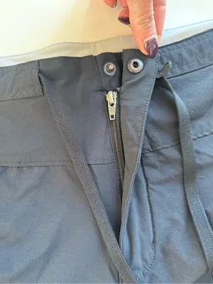 Mountain HardWear Zip Off Hiking Cargo Pants Black Size 12 thumbnail 6