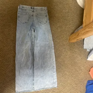 Kenzie Light wash Wide leg jeans thumbnail 2