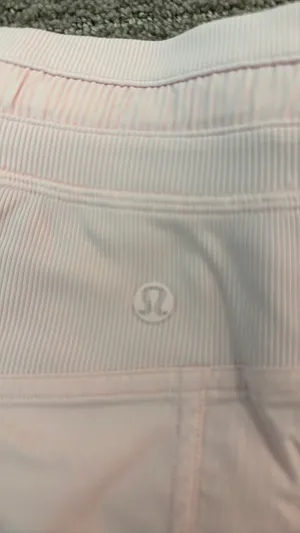 Lululemon Shorts thumbnail 4