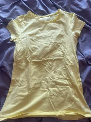 Yellow Tshirt Size 8 thumbnail 1