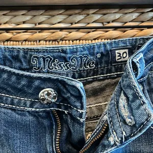 Miss Me Mid-Rise Bootcut Jean, 30 thumbnail 8