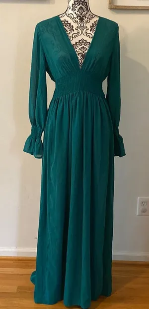 Beautiful Flowing V-Neck Sheer Long Dress Size 6 Medium thumbnail 1