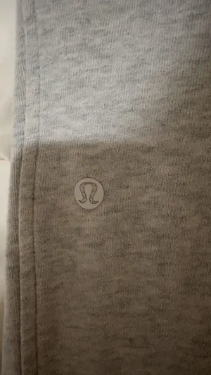 Lululemon scuba joggers size 4 thumbnail 3