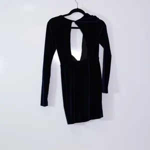 NEW Nasty Gal Velvet Velour Cut Out Long Sleeve Cocktail Party Mini Dress Blue thumbnail 4