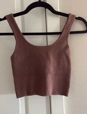 Princess Polly crop top thumbnail 1