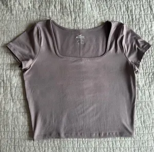 Hollister Mauve Tan Fitted Crop T-Shirt thumbnail 1