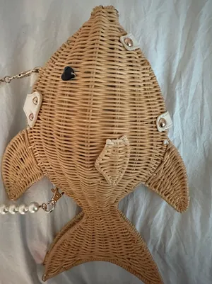 Betsy Johnson Wicker Fish Bag thumbnail 3