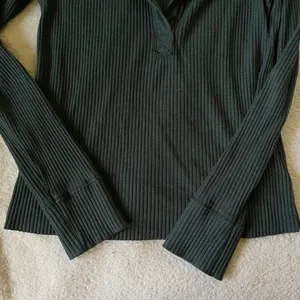 Aerie Ribbed Long Sleeve Forest Green/Teal Shirt Size Medium thumbnail 5