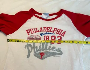 Genuine Merchandise Campus Lifestyle Philadelphia Phillies Raglan Baseball Shirt Size Large Juniors thumbnail 6