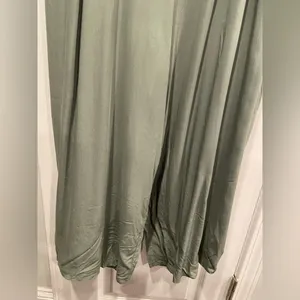 NWT Gap Size XXL Sage Green Adjustable Strap CroppedWide Leg Flowy Romper thumbnail 5
