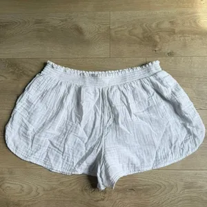 Aerie Gauzy High Waisted Short White Smocked Elastic Waist Beach Loungewear XL thumbnail 2