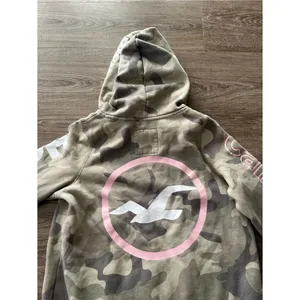 Hollister Womens Pullover Hoodie Small Gray Camo Pink Logo Sleeve Graphic Fleece thumbnail 10